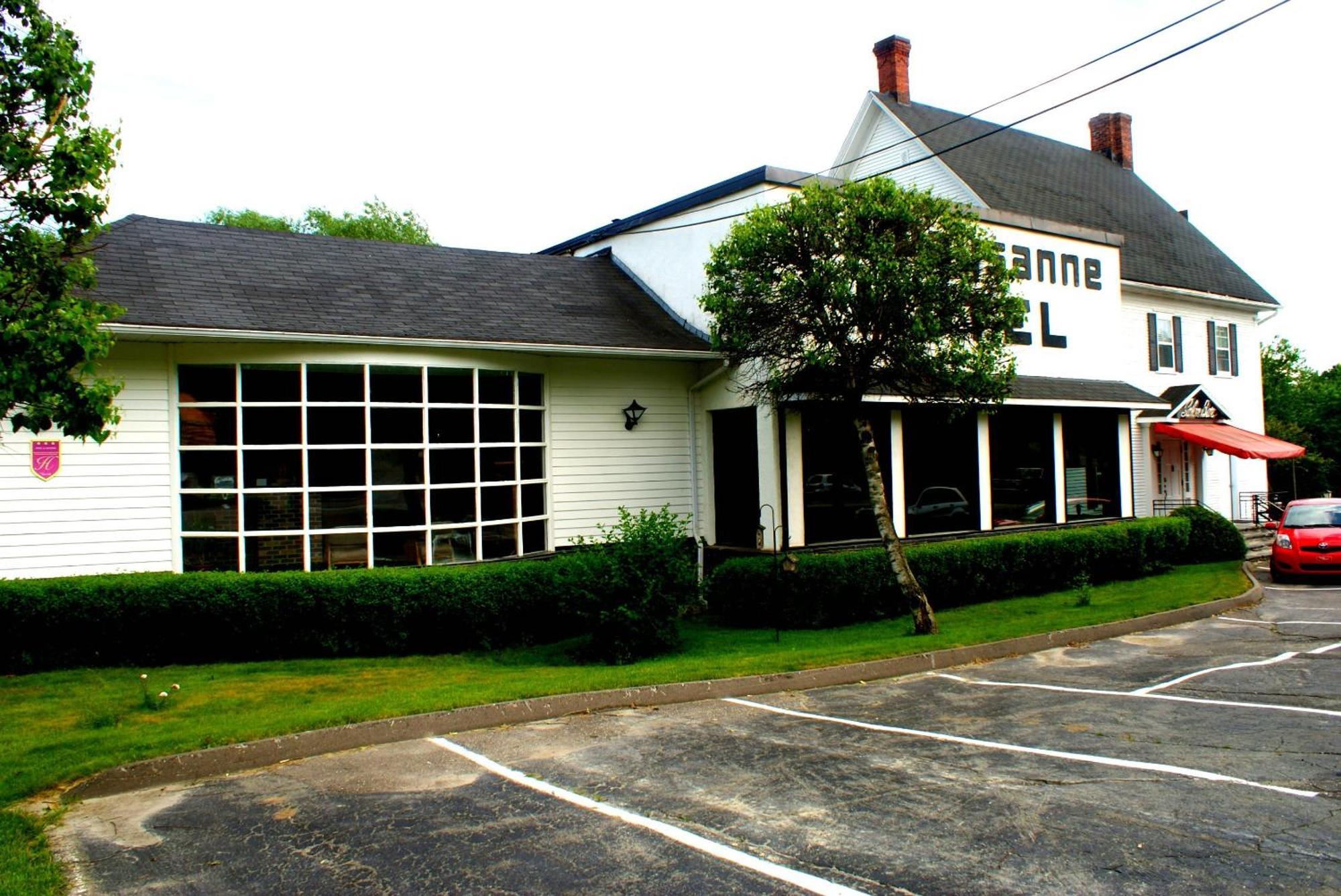 Motel & Hotel La Paysanne Sherbrooke Eksteriør billede