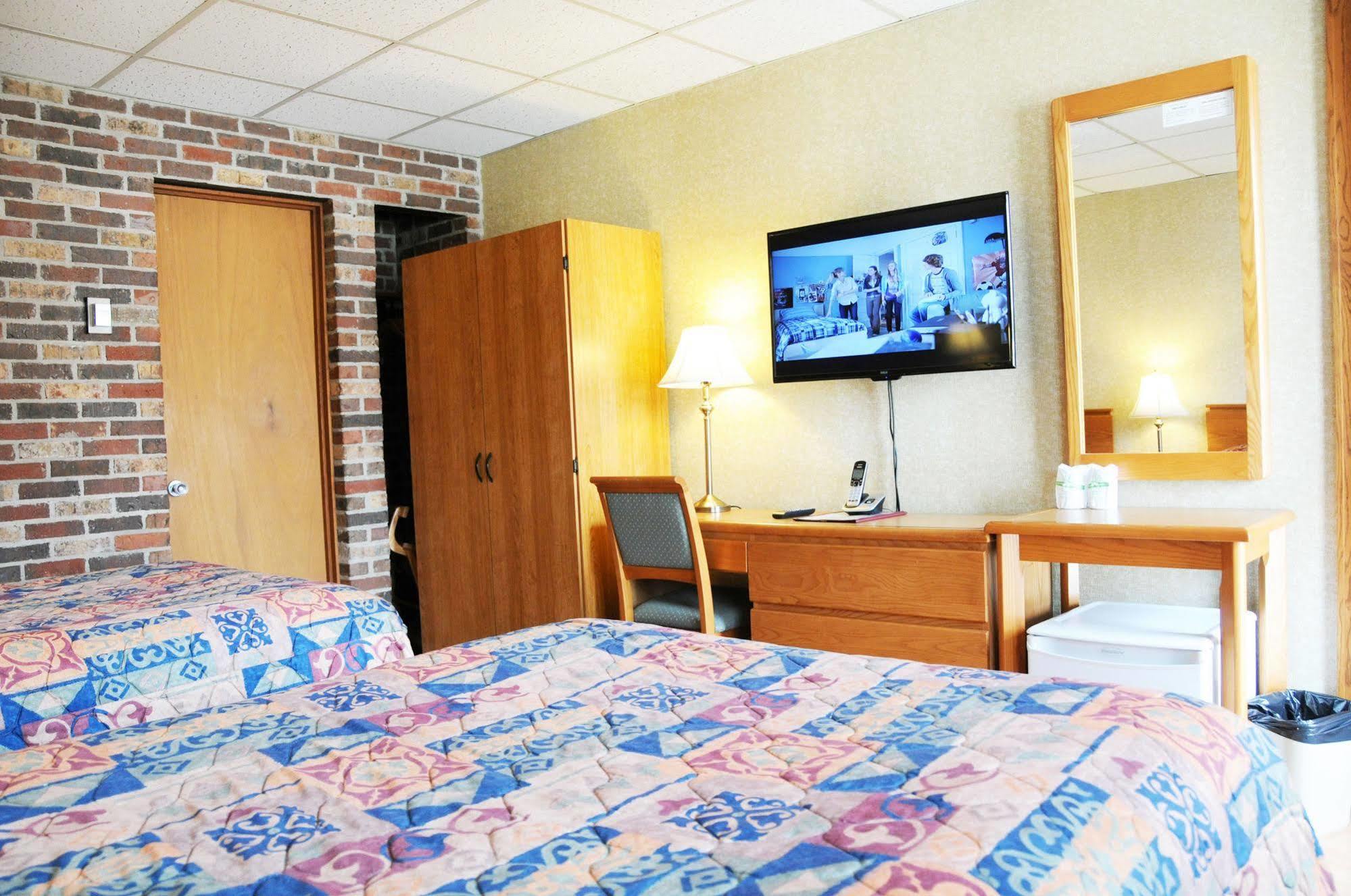 Motel & Hotel La Paysanne Sherbrooke Eksteriør billede