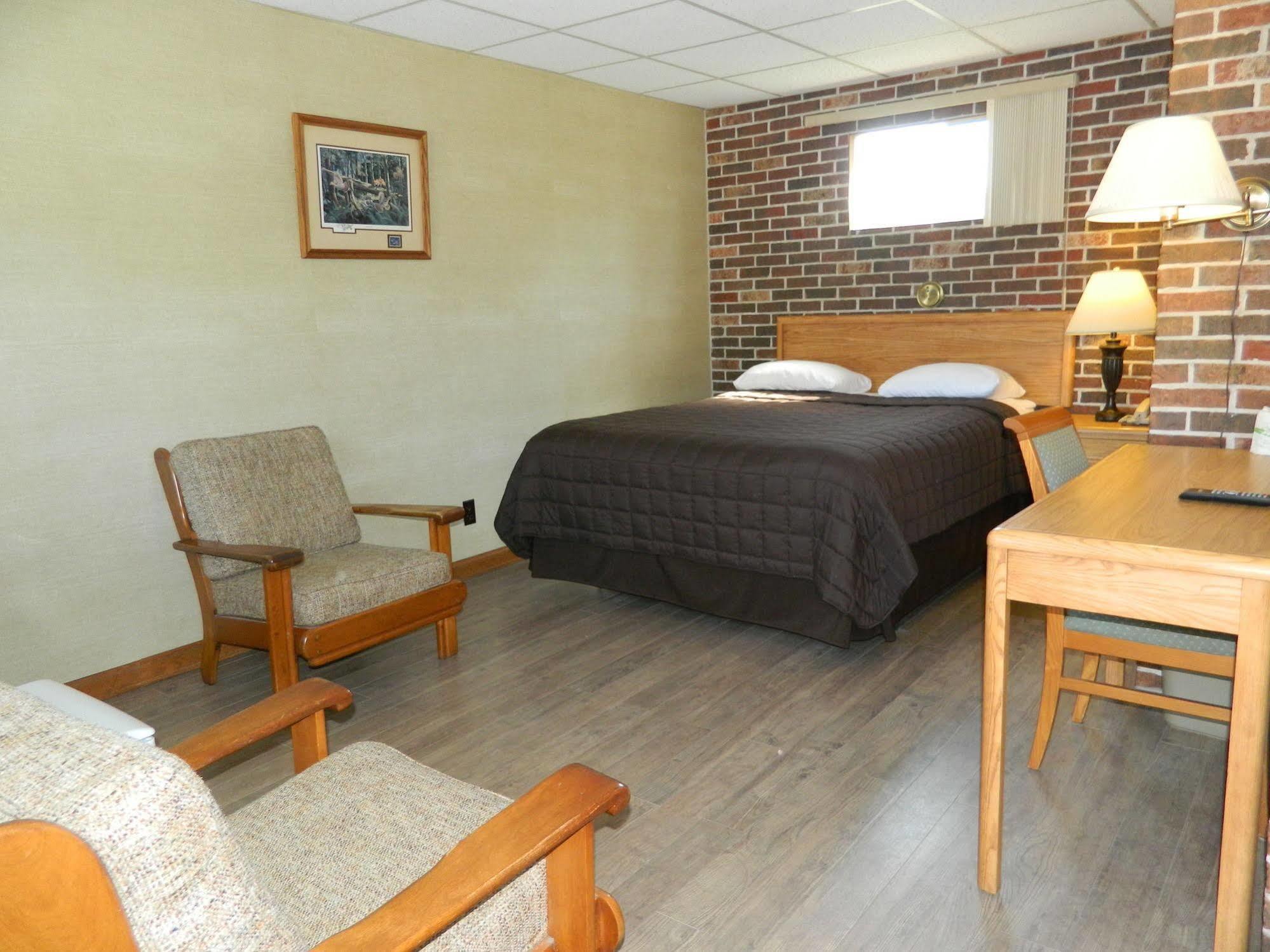 Motel & Hotel La Paysanne Sherbrooke Eksteriør billede